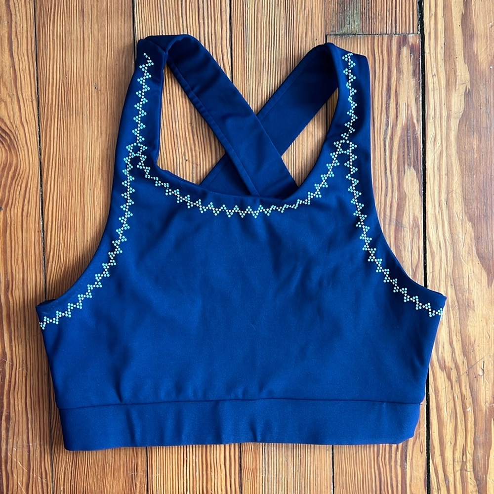 SOULCYCLE X BEACH RIOT Navy Chevron Stud Detail Sports Bra Size Large